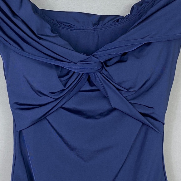 Trina Turk Getaway Solids Twist Bandeau One Piece Swimsuit in Midnight B… - Picture 4 of 13